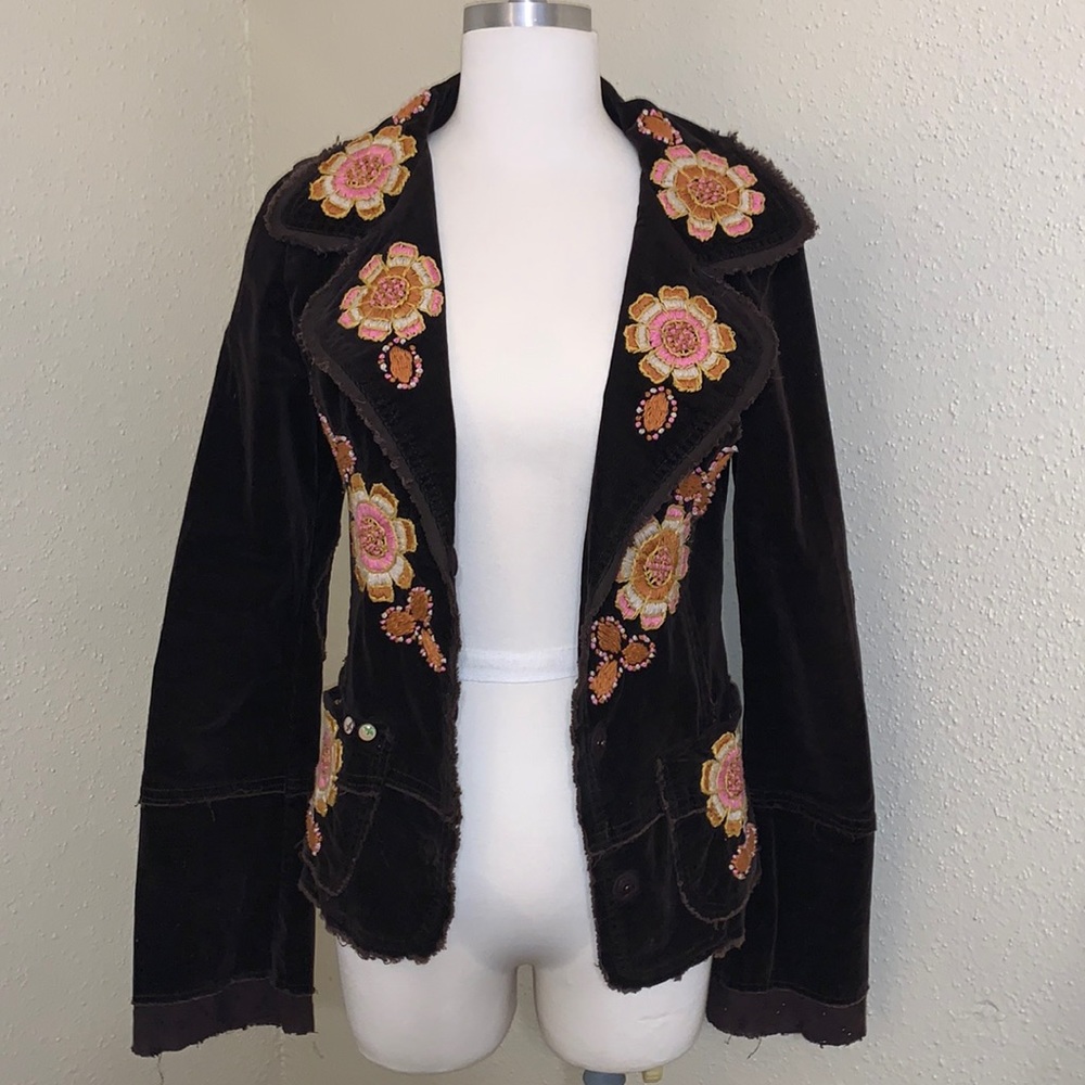 RARE JOYSTICK FLORAL HAND EMBROIDERED BLAZER
